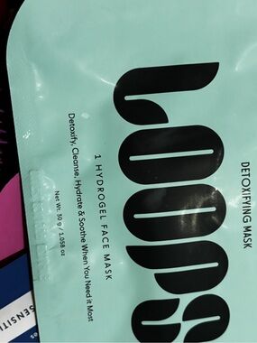 Detoxifying Hydrogel Face Mask - Mint Green